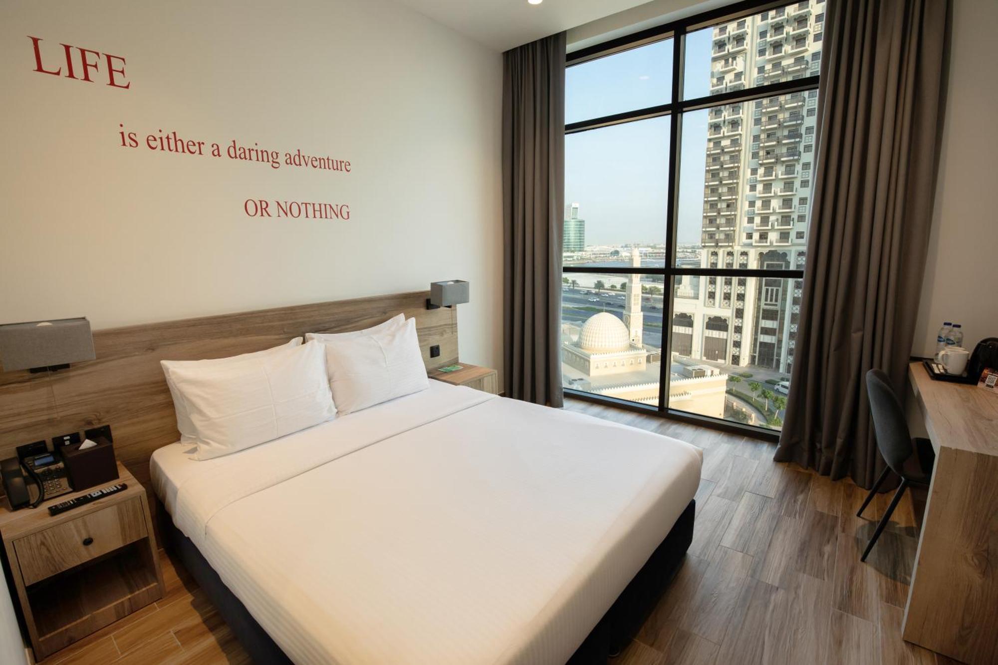 Kingsgate Al Jadaf - By Millennium, Dubai Hotel Eksteriør billede